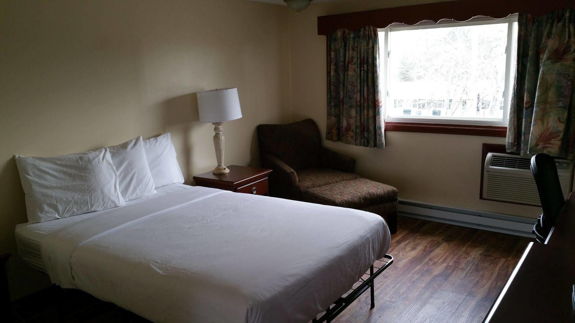Dartmouth Motor Inn Ngoại thất bức ảnh